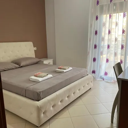 Vlora Apartment Appartamento *