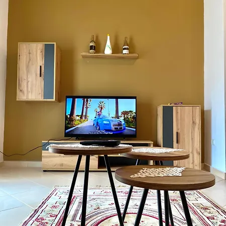 Vlora Apartment شقة فلورا